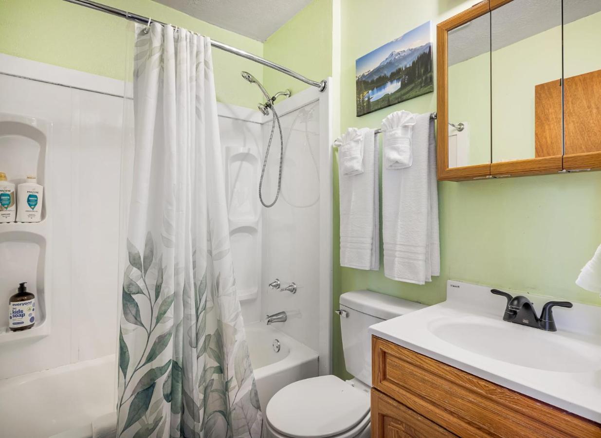 Quiet Loft Chalet Near Bryce W Hot Tub & Fire Pit Basye 外观 照片